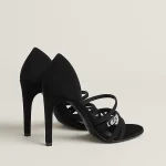 Hermès Lipstick 105 sandal - Image 4